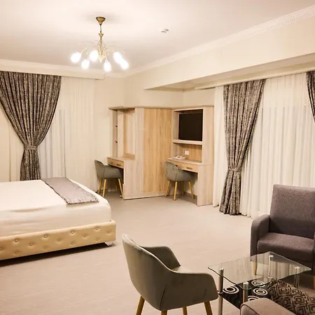 Famissi 6 Apart-hotel