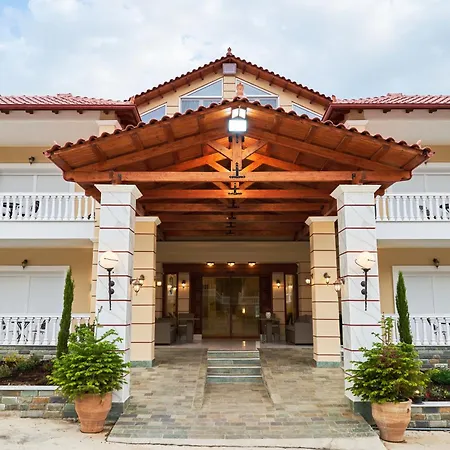 Famissi 6 Apart-hotel 4*