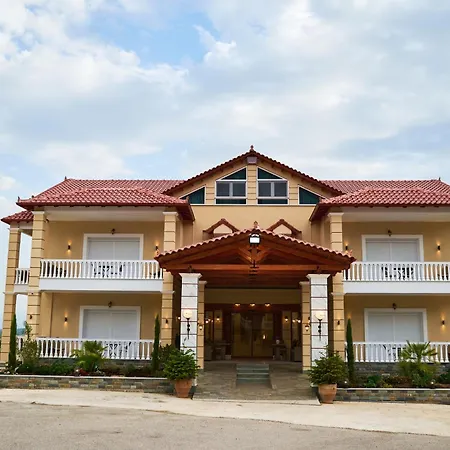 Famissi 6 Apart-hotel 4*