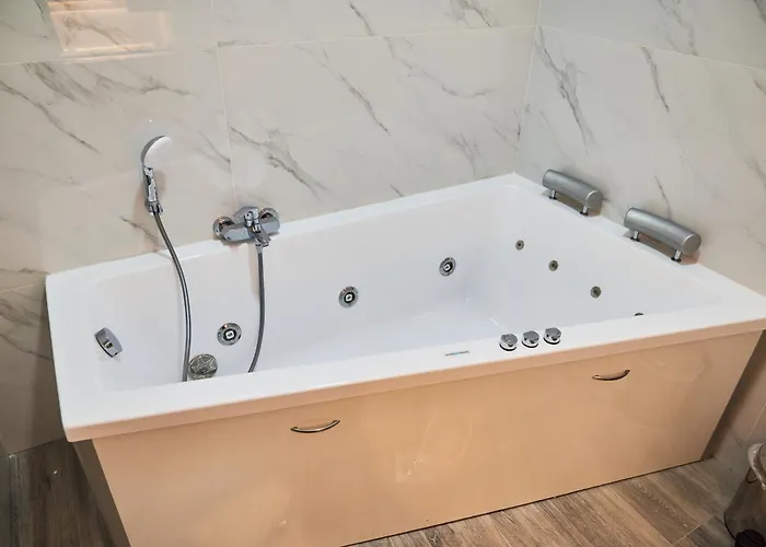 Famissi 6 4* Kalambáka