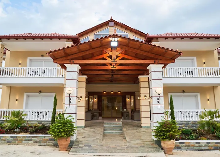 Famissi 6 Apartmanhotel 4*