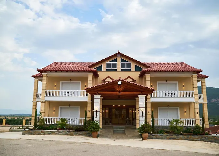 Famissi 6 Apartmanhotel 4*